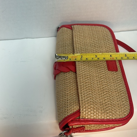 COLE HANN Beige and red woven straw and leather Bedford crossbody bag. - Picture 9 of 9